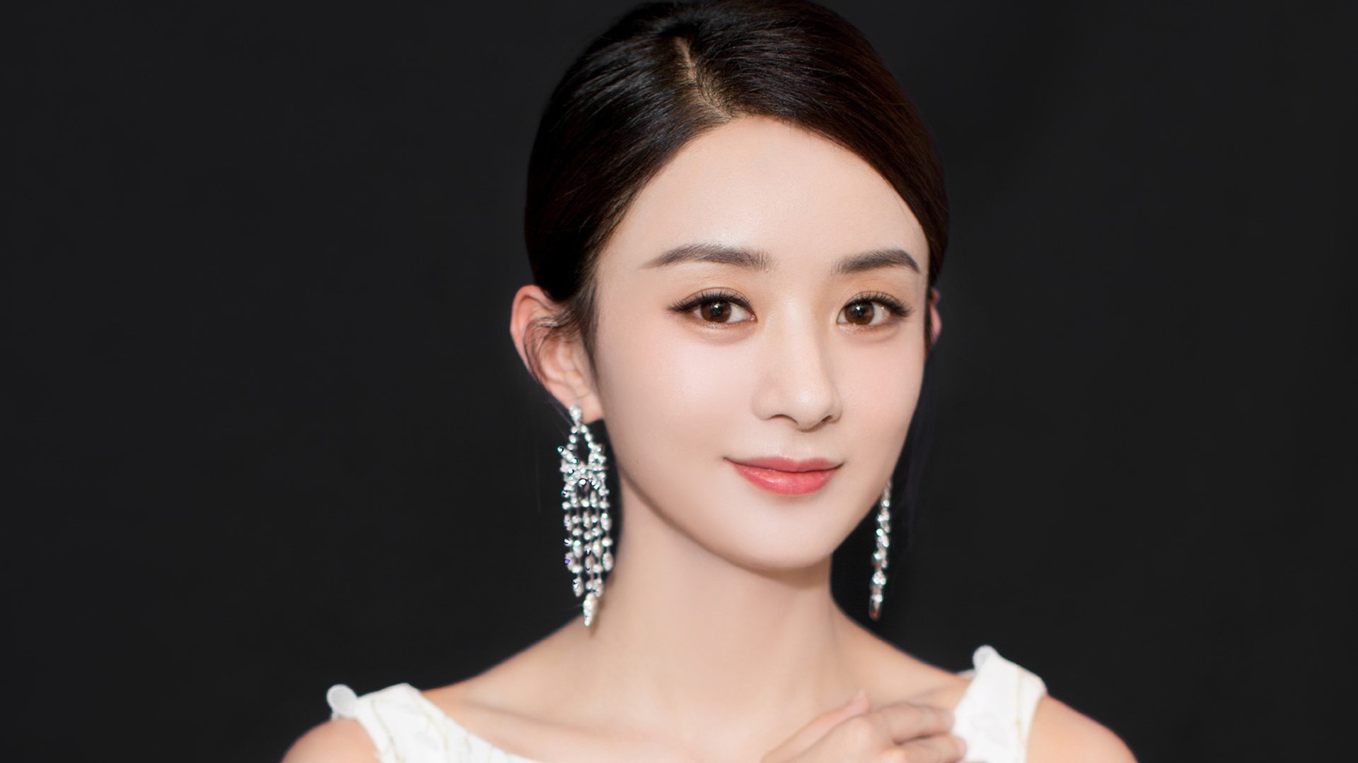 爱游戏中国官方网站平台-篮球运动成为青少年最喜爱的体育项目之一，篮球运动对青少年身体健康的积极影响