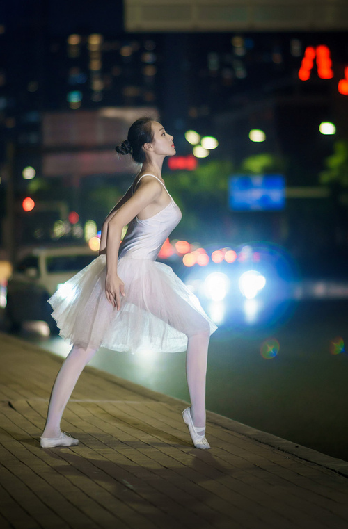 爱游戏中国官方网站平台-世俱杯裁判争议不断,比赛结果引发讨论,世俱杯2022